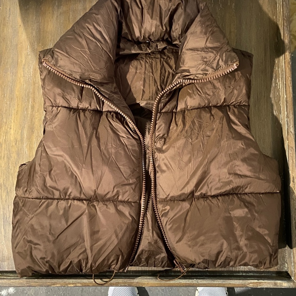 Viral Cropped Puffer Vest from Amazon